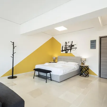 Hip And Fun A Apartment Athens